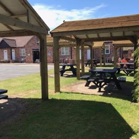 The Black Horse Inn Gainsborough Esterno foto