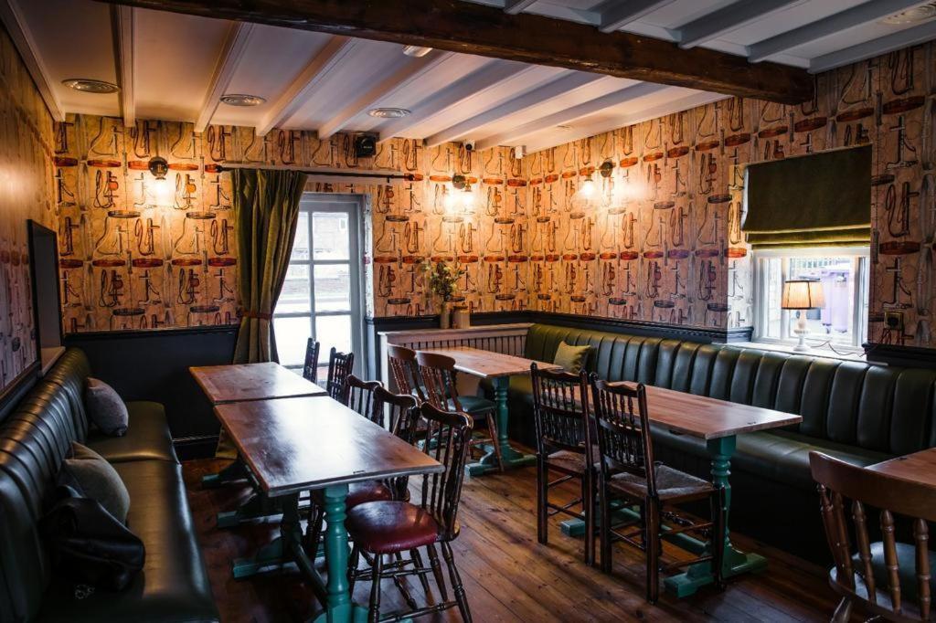 The Black Horse Inn Gainsborough Esterno foto