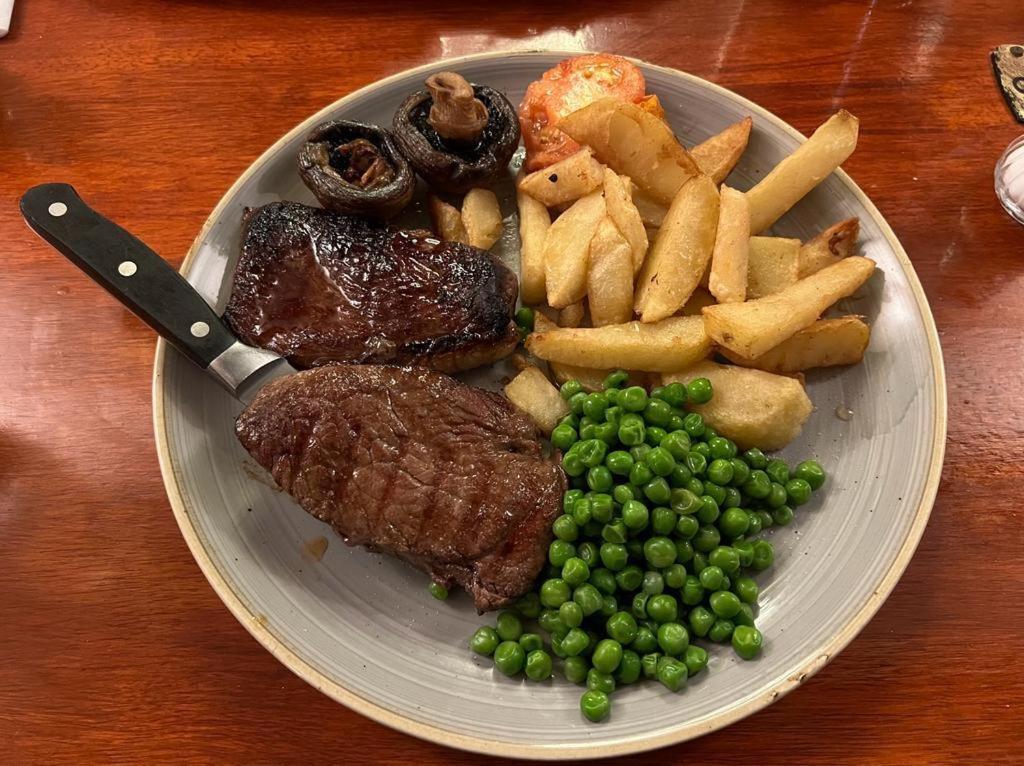 The Black Horse Inn Gainsborough Esterno foto